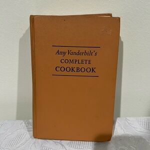 Amy Vanderbilts Complete Cookbook copyright 1961 hardcover VINTAGE